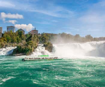 Neuhausen am Rheinfall: Båttur i Rhenfallet