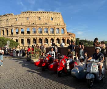 Roma en Vespa: tour guiado privado en sidecar de estilo vintage