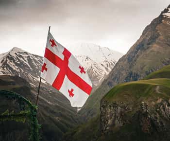 Tbilisi: Kazbegi & Highlights of Caucasus Mountains Day Trip