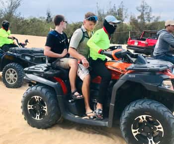 Mui Ne: Sunrise or Sunset Jeep Tour & Quad Bike With Driver