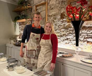 Verona: Pasta and Tiramisu Cooking Class with Fine Wine