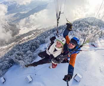 Interlaken: Tandem Paragliding Flight with Pilot