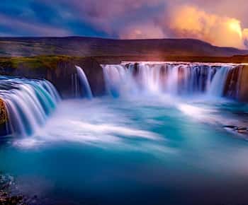 Akureyri Port: Godafoss Waterfall Classic Tour & Viewpoint