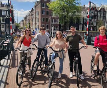Amsterdam: Guided City Bike Tour in French