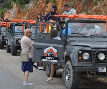 Vanuit Alanya: Jeepsafari met lunch bij Dim River