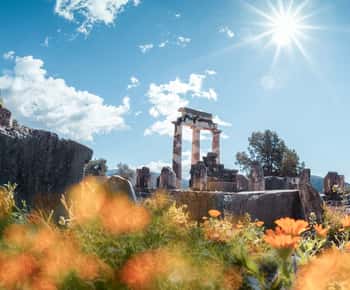 Athen: Tagestour nach Delphi, zur Korykischen Höhle und zum Schlachtfeld der 300