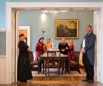 Waterford: Bishop's Palace Guided Bridgerton Tour