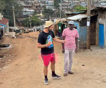 Nairobi: Explore Kibera Slum with Local Guides