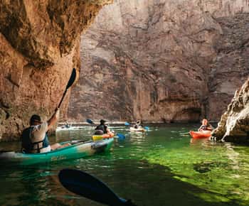 Da Las Vegas: Tour guidato in kayak nella Grotta di Smeraldo