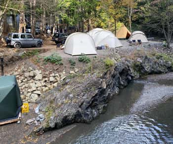 浜松市：川沿いのキャンプ