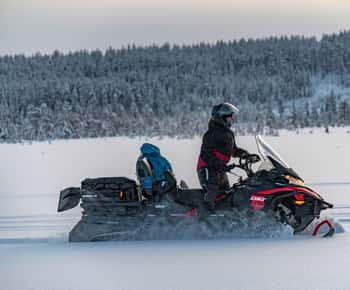 Överkalix - Lapland: sneeuwscootertocht met fika-pauze