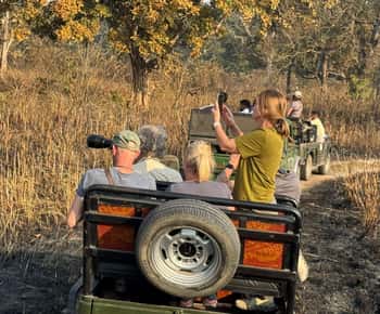Kathmandu: 3-Day Chitwan Safari Tour with Hotel Transfers
