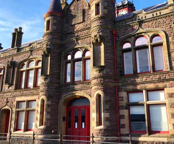 Stornoway: Harris Tweed Story Room Tour with guide