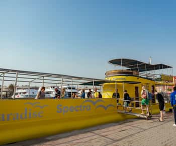 Hurghada: Halvt nedsenkbar båttur med snorkling og transport