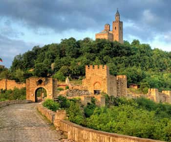 Von Bukarest aus: Private Tour nach Veliko Tarnovo und Arbanasi