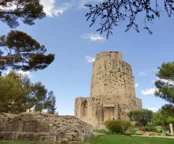 Nîmes - Experience a day like a Roman in ancient times