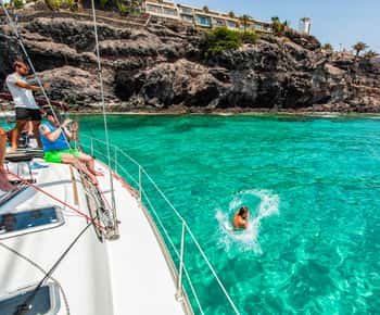 Fuerteventura: Sailing with Snorkeling and Dolphin Watching