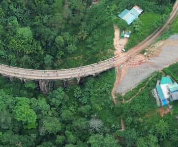 Kandy to Ella First Class Scenic Hill Country Train Journey