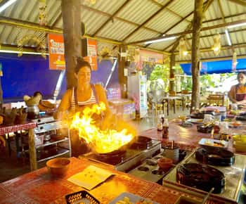 Krabi: Cooking Class at Thai Charm Cooking School with Meal