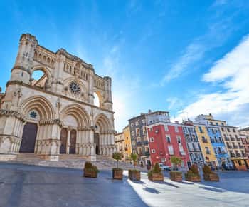 Day Trip from Madrid to Cuenca and the Enchanted City