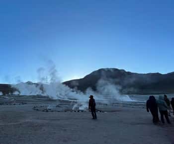 Visite mémorable des geysers du Tatio avec flamants roses et vues panoramiques