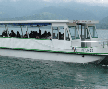 La Fortuna or Monteverde: One-Way Boat Transfer