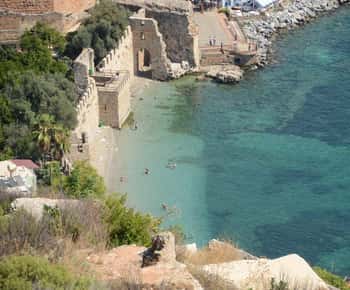 Tour del castello al tramonto, grotta di Damlatas e funivia opzionali