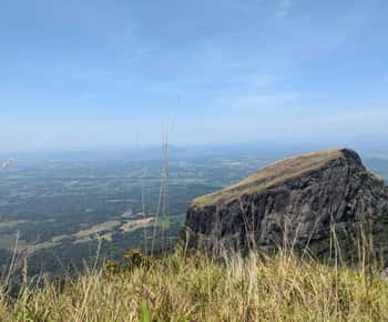 Da Kandy: escursione alle cime gemelle di Kanawiddagala e Yahangala