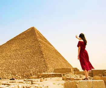 Discover Cairo: Pyramids, Museum & Sphinx Tour from Hurghada