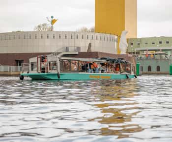 Groningen: 2-hour Booze Cruise with Unlimited Drinks
