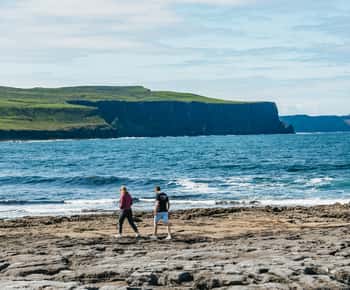 Von Galway aus: Aran Islands & Cliffs of Moher Ganztagestour