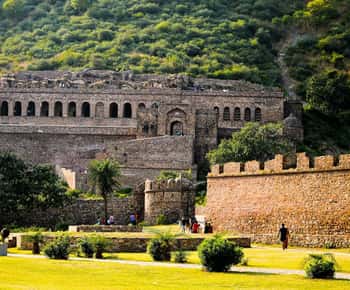 Mystical & Haunted: Bhangarh Fort and Abhaneri Stepwell Tour