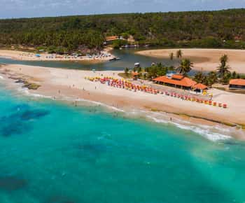 Duas Barras Beach & Marapé Dunes Full-Day Tour