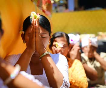 Bali - en heldag Dagsutflykt med andlig rening och shamanisk healing