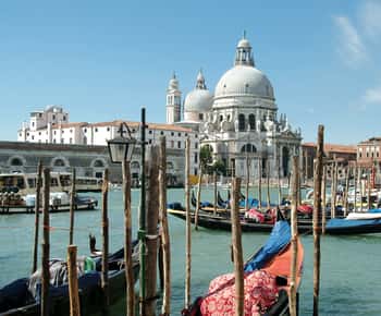 Pula : transfert en bateau à Venise, 2 options