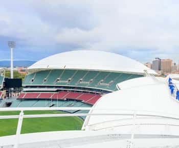 Adelaide: Rooftop Climbing Experience of the Adelaide Oval