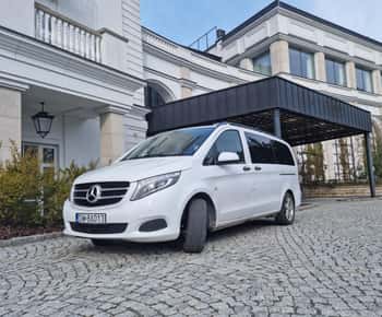 Breslau: Privater Transfer zum/vom Flughafen Breslau (WRO)