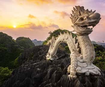 Hanoi: 2-Day Ninh Binh Tour with Homestay & Bus to Phong Nha