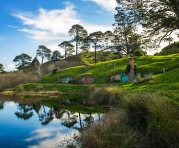 Aucklandből: Hobbiton és Waitomo barlangok egynapos kirándulás ebéddel