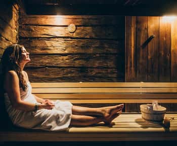 Rovaniemi: prywatna sauna nad jeziorem z zorzą polarną