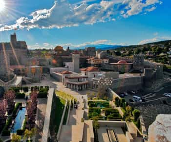 From Tbilisi: Vardzia Cave Tour with Guide