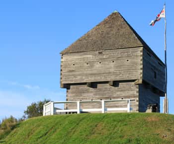 Saint John: Fort La Tour and Martello Tower Guided Trip