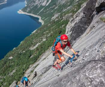 Odda: Ganztagestour zum Wandern und Klettern in der Trolltunga