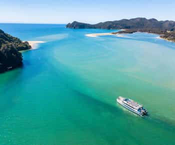 Abel Tasman National Park Cruise and Walking Tour Combo