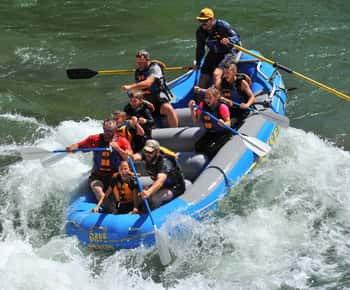 Jackson: 4-Stunden-Wildwasser-Rafting im kleinen Boot auf dem Snake River