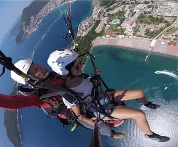 Budva: Esperienza di volo in parapendio