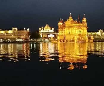 Amritsar: Small Group Sightseeing Tour with Wagah Border