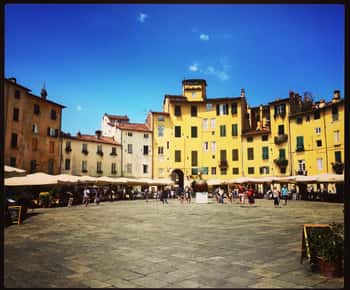 Lucca: 2-Hour City Center Walking Tour