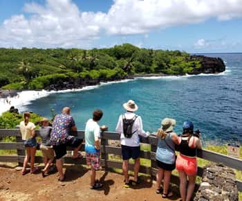 Maui: Road to Hana Adventure with Breakfast & Lunch