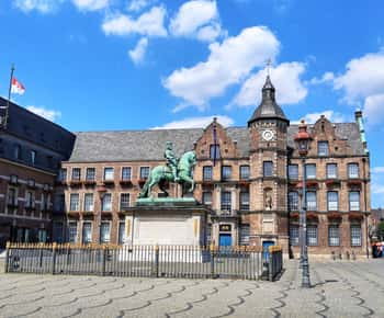 Dusseldorf: Old Town & Altbier Tour